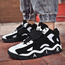 Load image into Gallery viewer, Sneakers